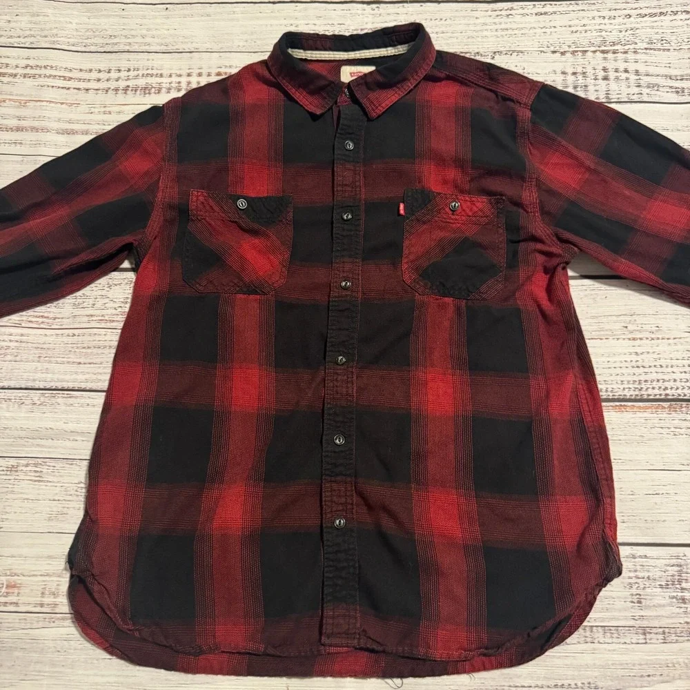 Levi Shirt Button Down Standard Fit Pockets Red Men's Size‎ Large